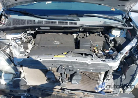 2012 Toyota Sienna Xle V6 8 Passenger z USA, uszkodzony, nr VIN 5TDYK3DC7CS203553